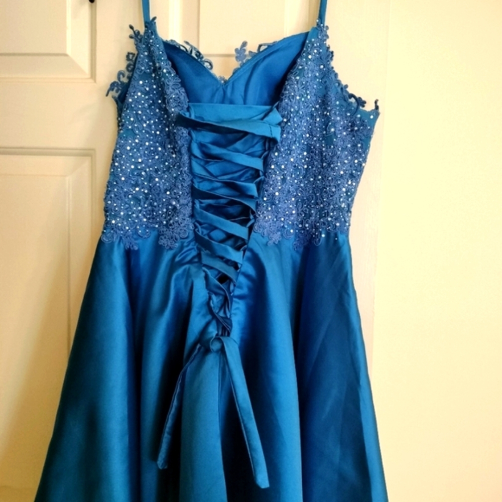 Elegant Blue Satin Beaded Dress Bought From Amazon Last Year‎ Size 12 - Picture 2 of 3